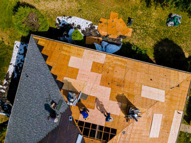 Best Affordable Roofing Company  in Comstock Northwest, MI